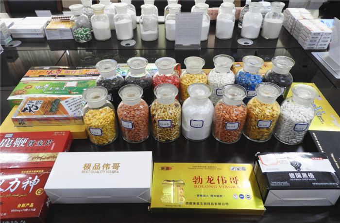 图为滁州市食品药品稽查支队近年来查获的部分假药样品。 (3)