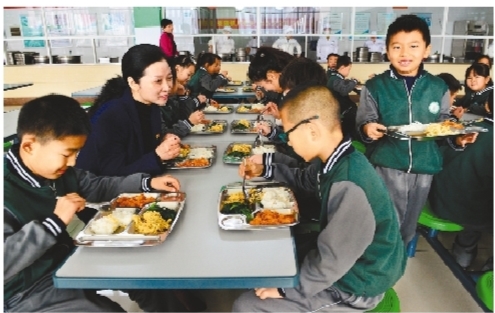 辽宁省市场监管局聚焦三大重点严把餐饮质量安全关.jpg