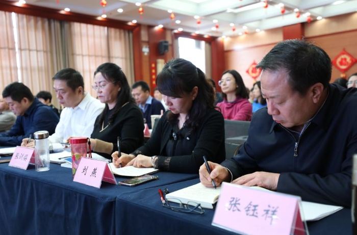 新疆维吾尔自治区药监局党组书记、局长张钰祥参加培训 （马少宾摄）