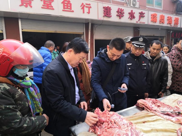 菏泽市市场监管综合执法支队开展“食安护佳节”行动
