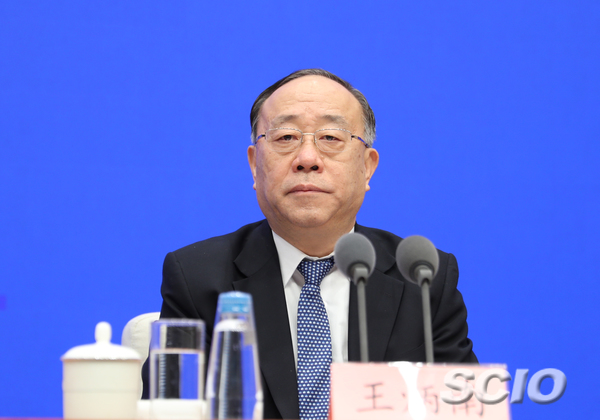 商务部副部长王炳南（刘健 摄）