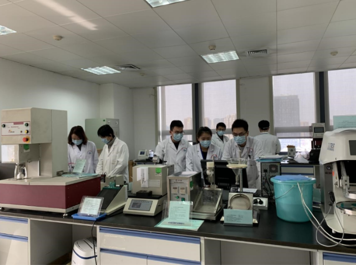 山东省医疗器械产品质量检验中心完成17批产品应急审批检验
