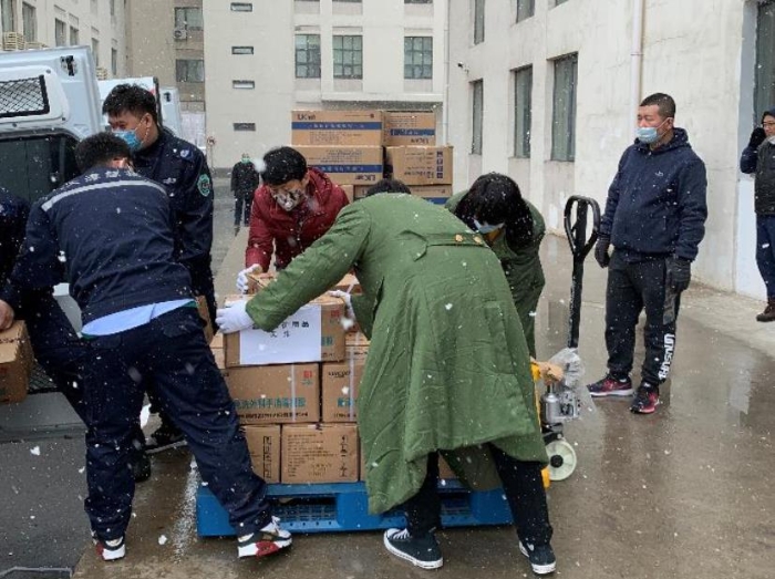 天津市药监局派驻监管人员保障疫情应急医用防护用品质量安全