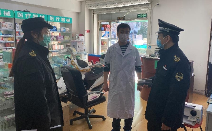 3月15日，北京市朝阳区奥运村食品药品监管所对辖区药店开展巡查。
