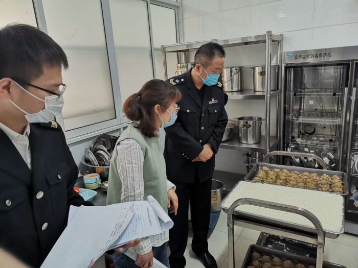 来安县市场监管局开展幼儿园食堂餐饮和食品 安全专项检查