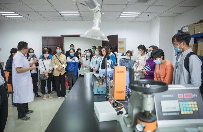 陕西省食品药品检验院举办“实验室开放日”活动