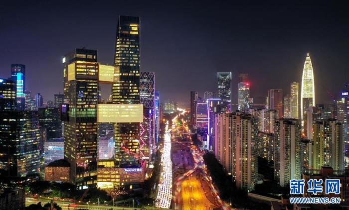 9月22日拍摄的深圳市南山区科技园夜景（无人机照片）。新华社记者 毛思倩 摄