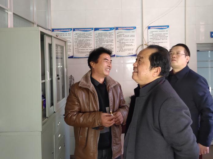 食安委专家委员会副主任黄富强12月23日在萍乡评价验收现场检查