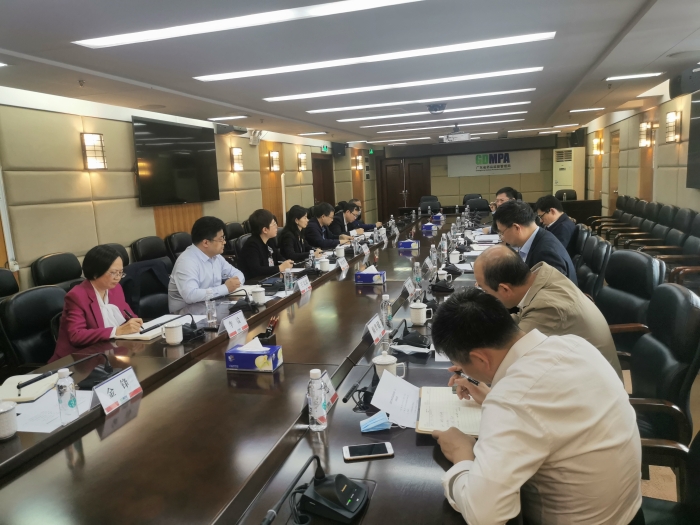 图为吉林省药监局与广东省药监局座谈交流。