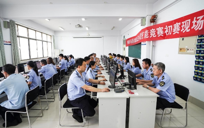 图为初赛现场。