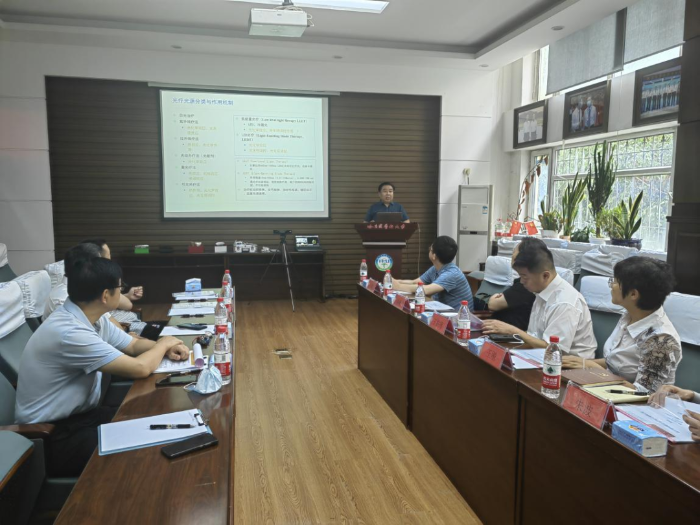 黑龙江省药监局党组成员、副局长王铁寒带队赴省医学科学院