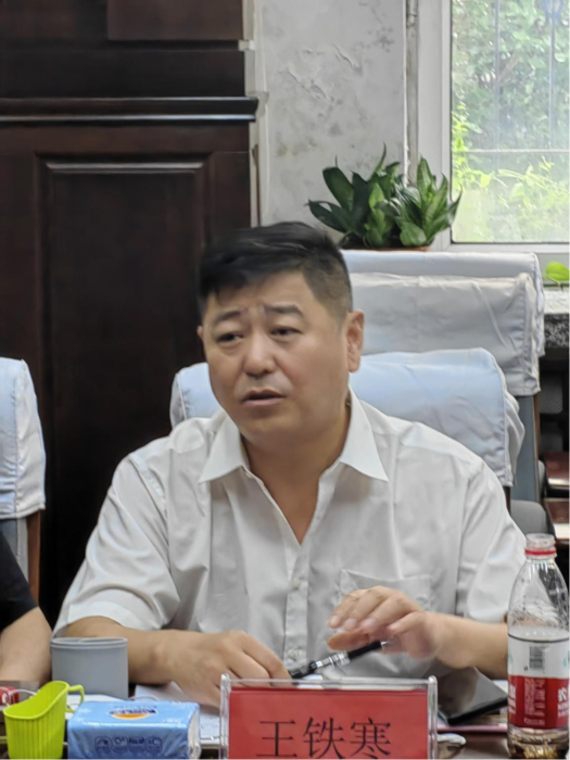 黑龙江省药监局党组成员、副局长王铁寒带队赴省医学科学院