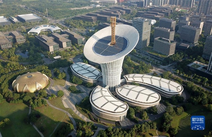 位于武汉光谷未来科技城的武汉新能源研究院大楼（2022年7月9日摄，无人机照片）。 新华社记者 程敏 摄