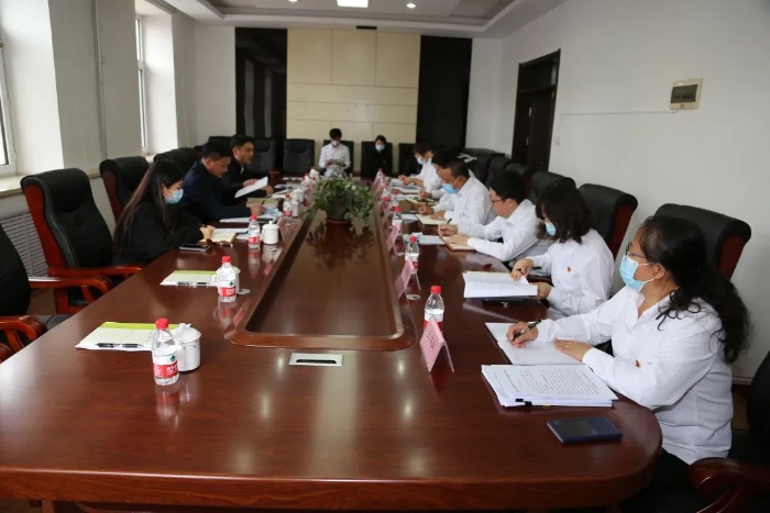 黑龙江省药监局党组成员、副局长张业华到省药品审核查验中心指导工作
