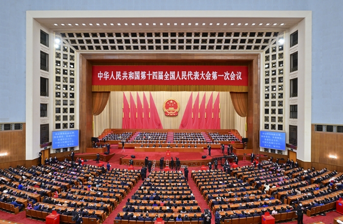 3月12日，十四届全国人大一次会议在北京人民大会堂举行第五次全体会议。新华社记者 李鑫 摄