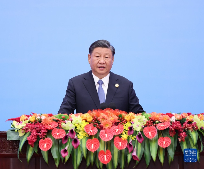 10月18日，国家主席习近平在北京人民大会堂出席第三届“一带一路”国际合作高峰论坛开幕式并发表主旨演讲。新华社记者 王晔 摄