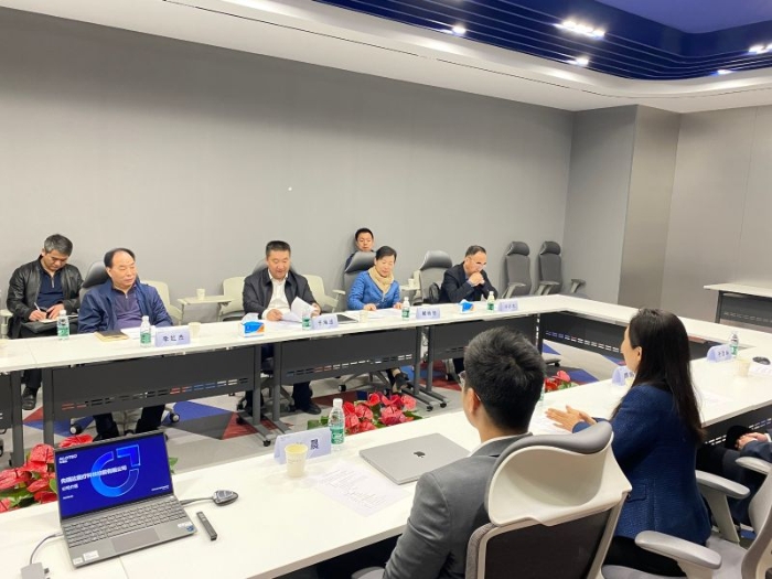 北京市药监局党组书记于海波带队赴第三分局医疗器械生产企业调研