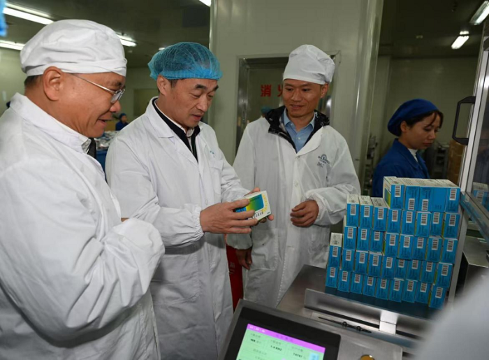 欧阳志刚局长调研药品生产企业