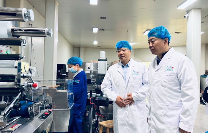 甘肃省药监局深入企业现场办公 破解药品批准文号盘活难题