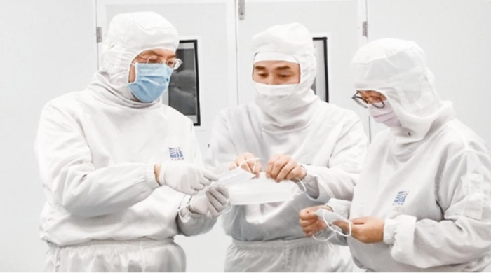海南省药监局监管人员现场指导医用口罩生产筹备工作