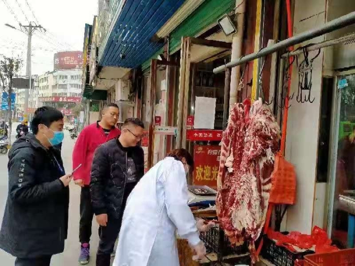 图为检查现场。 图为检查现场。