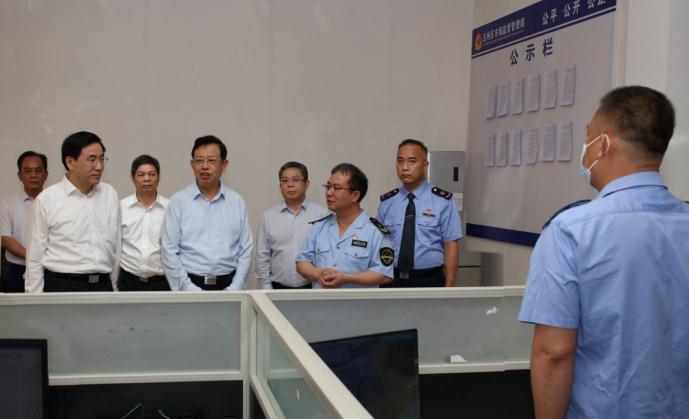 图为调研现场。
