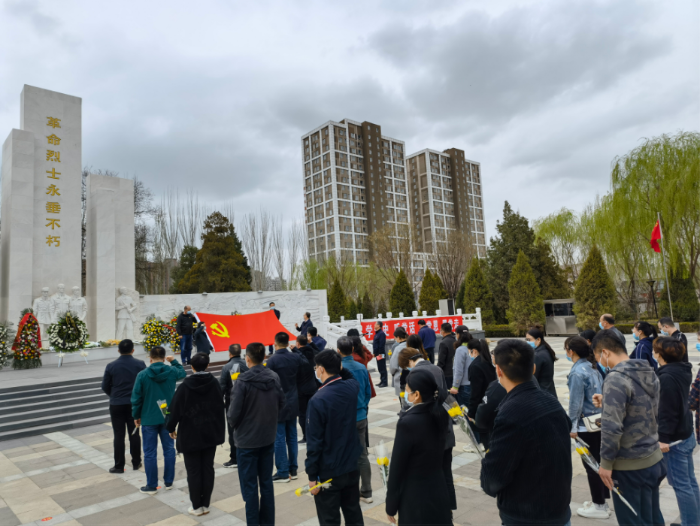 宁夏回族自治区药监局开展 “清明祭英烈”活动 宁夏回族自治区药监局开展 “清明祭英烈”活动