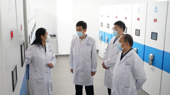 2020年3月19日,广东省药品监管局党组书记、局长江效东到省药品检验所开展督导及现场专题调研 2020年3月19日,广东省药品监管局党组书记、局长江效东到省药品检验所开展督导及现场专题调研