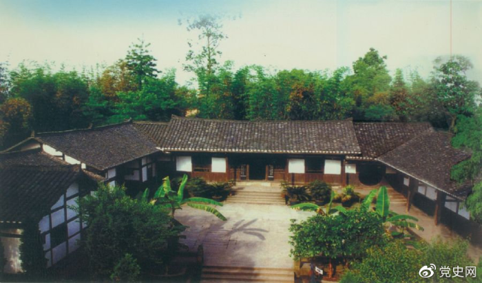 1904年8月22日,邓小平出生在四川省广安县协兴乡(今广安市协兴镇)牌坊村。图为邓小平故居。 1904年8月22日,邓小平出生在四川省广安县协兴乡(今广安市协兴镇)牌坊村。图为邓小平故居。