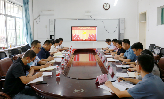 图为共建活动中各支部党员开展座谈交流。 图为共建活动中各支部党员开展座谈交流。