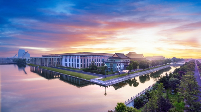 扬子江药业始终坚持绿色、可持续发展理念，图为集团厂区一角。